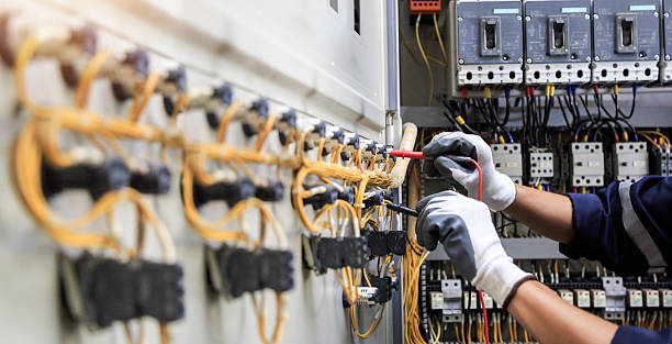 Professional Electrician technician working in Marin City, CA